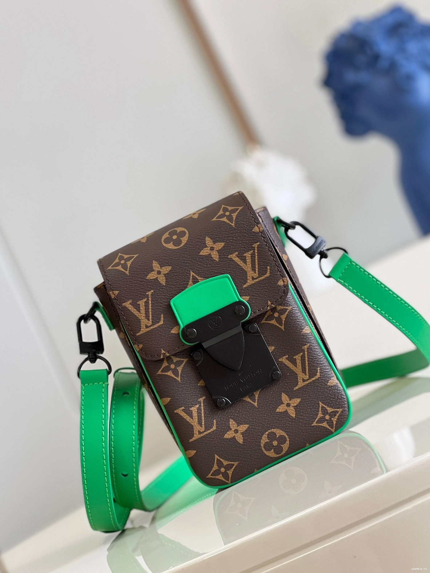 WIS LOUIS WALLET VUITTON VERTICAL WEARABLE S-LOCK 0830